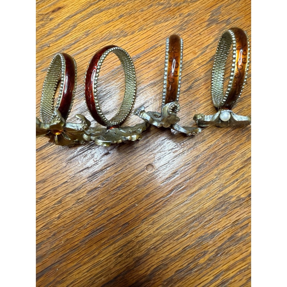 Bombay Enameled‎ Metal Floral Napkin Rings (4) - Picture 5 of 6